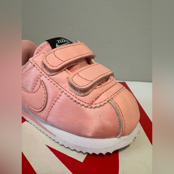 Nike Cortez Basic Valentines Day - Picture 5 of 6